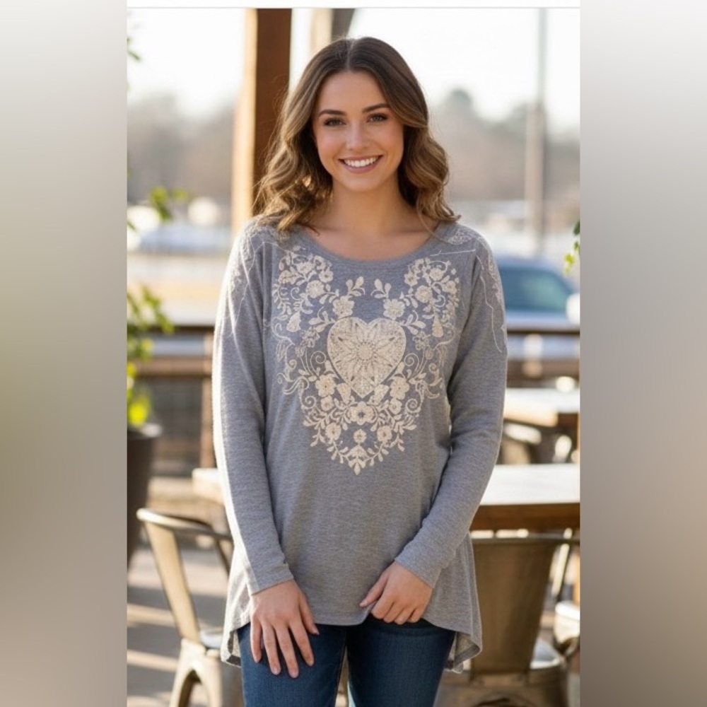 Style&Co gray/white embroidered chest/shoulders sweater,long sleeved, Large